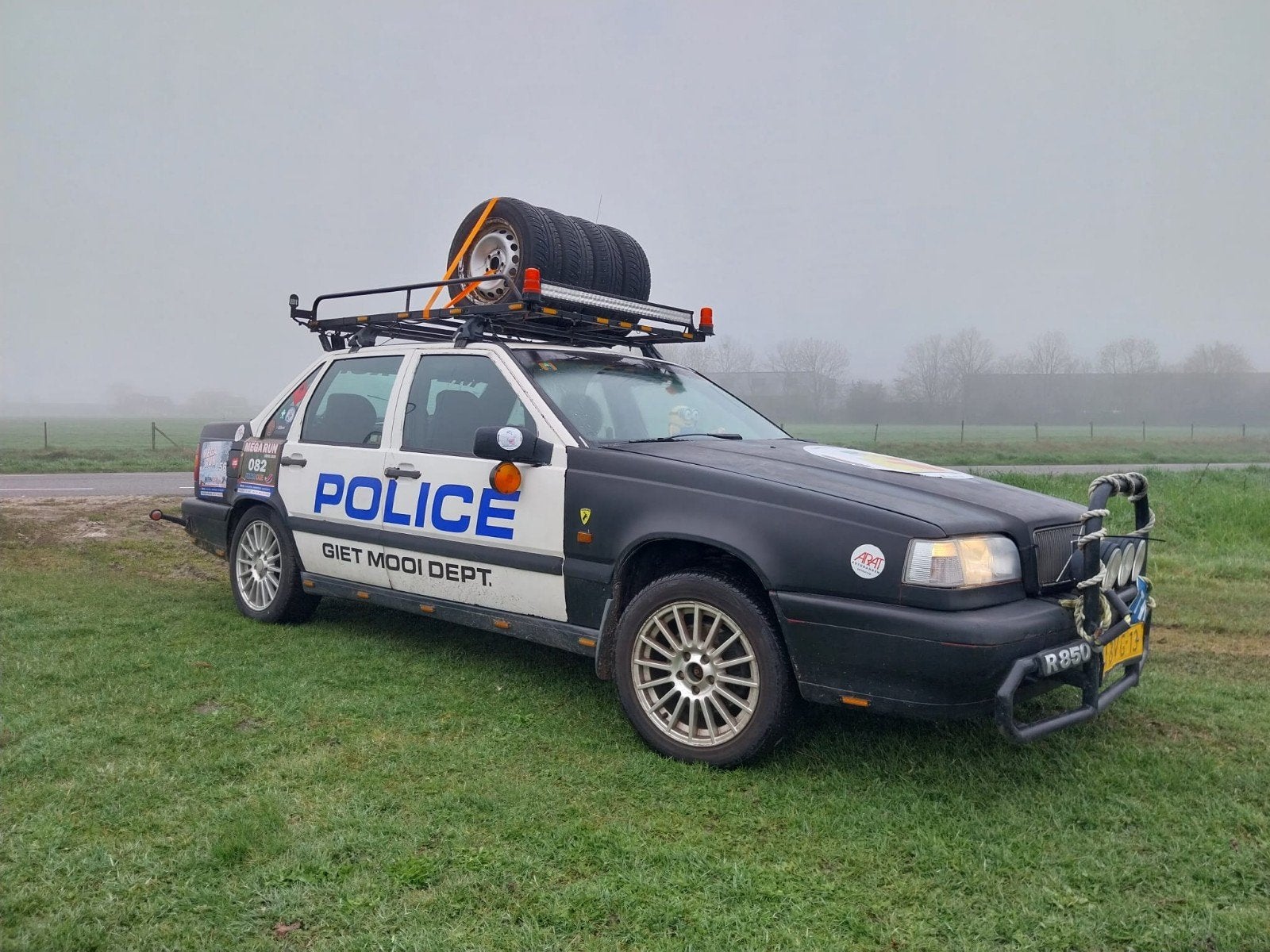 Volvo 850 2.5 E2 1993 Zwart, Voorwielaandrijving, Zwart, Origineel Nederlands, 666 kg