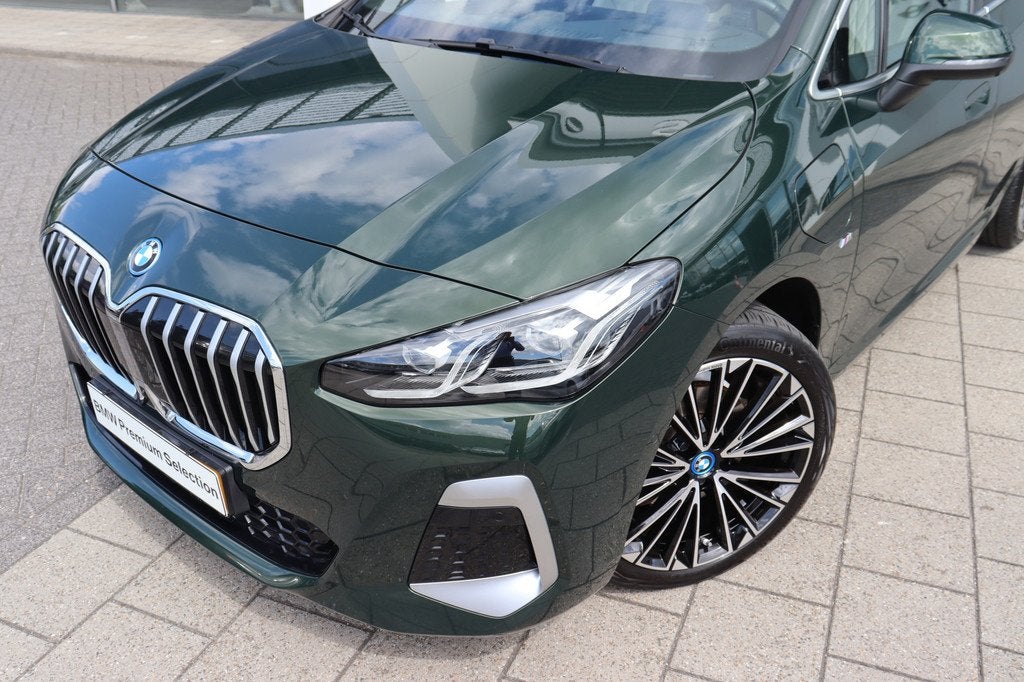 BMW 2 Serie Active Tourer 225e xDrive M Sport Automaat / Tre, Auto's, BMW, 1800 kg, Gebruikt, Euro 6, Vierwielaandrijving