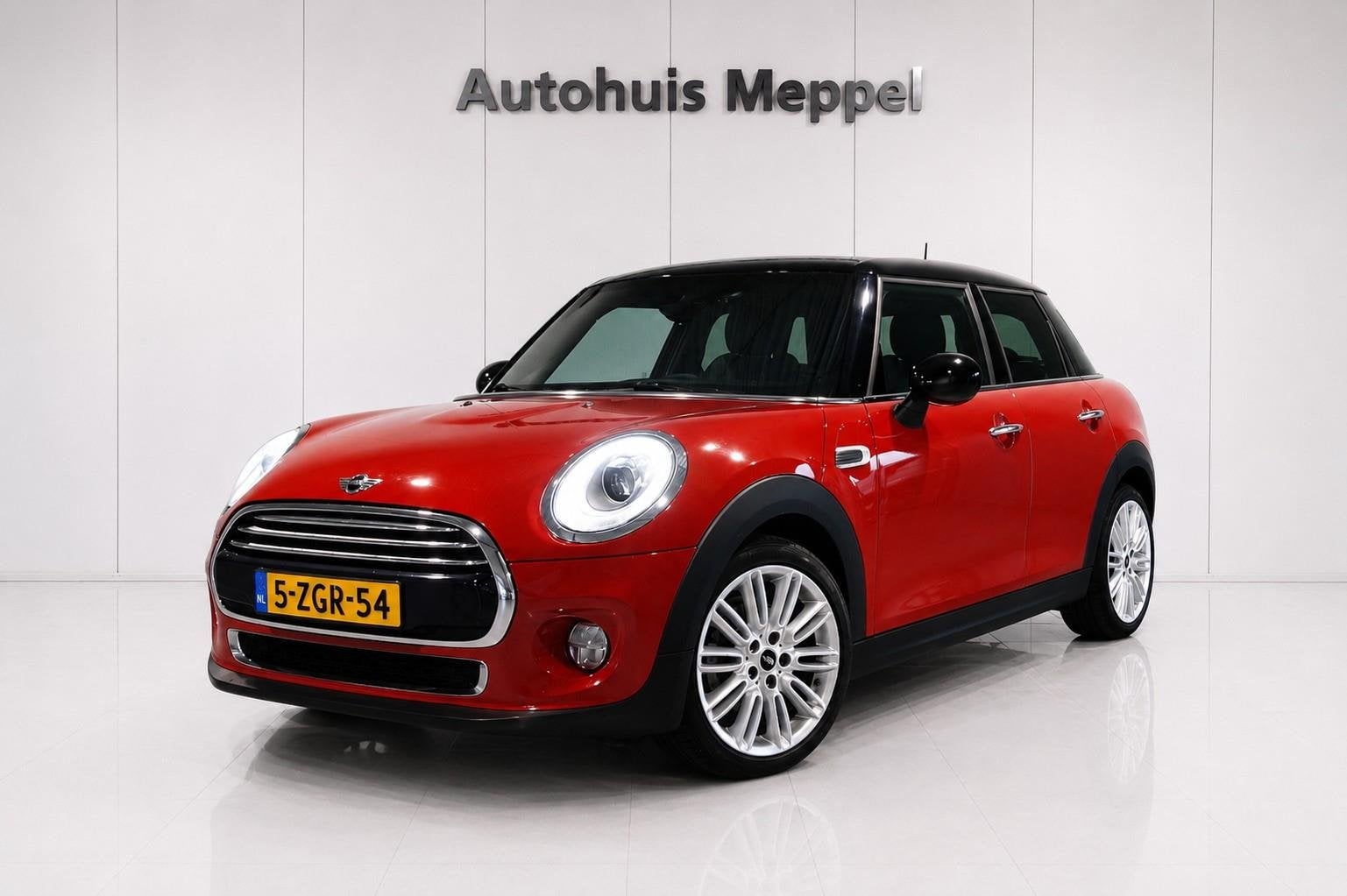 MINI Cooper Chili*NAP*Automaat*LED*PDC*NaviPro*Sport-Interie, Auto's, 136 pk, Gebruikt, Euro 6, 49 €/maand