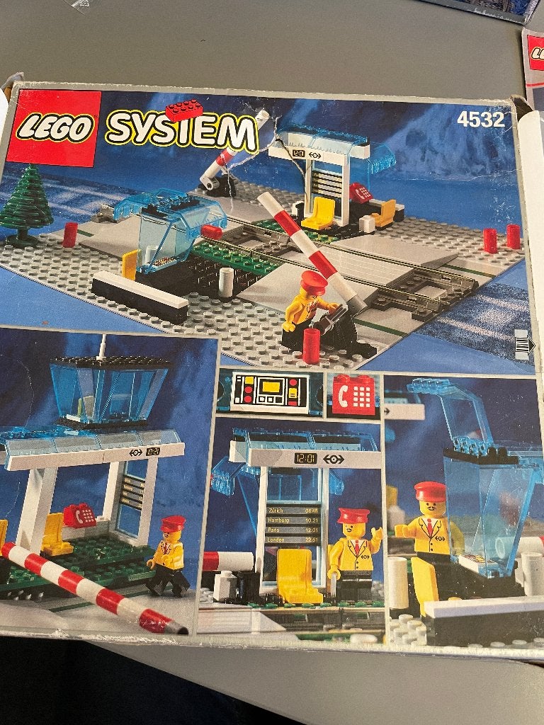 LEGO 4532 spoorwegovergang 9V, Lego, Ophalen of Verzenden, Compleet, Complete set