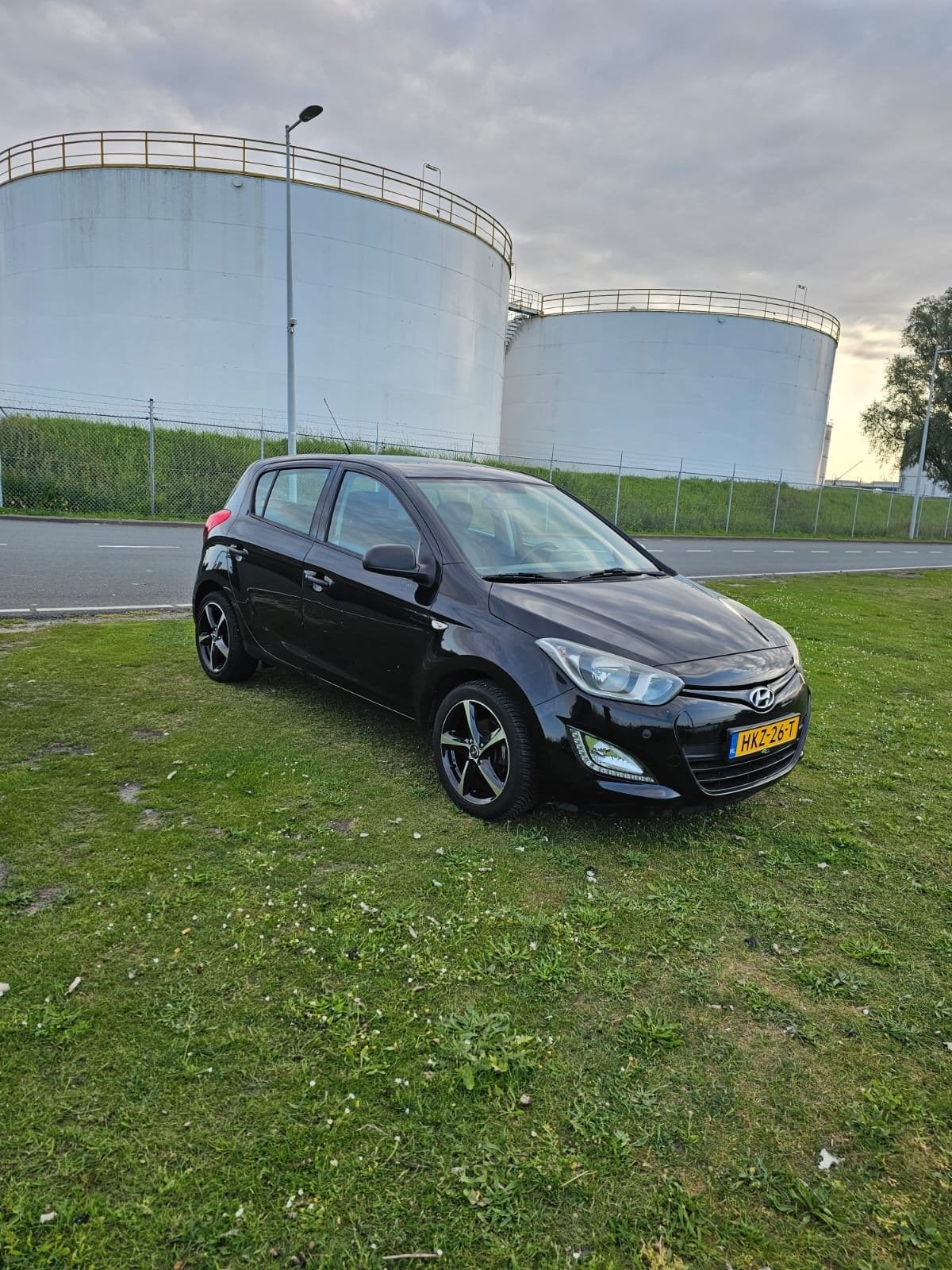 Hyundai i20 1.2 I 5-DRS 2013 Wit, Auto's, Hyundai, Particulier, i20, Benzine, Hatchback, Handgeschakeld, Geïmporteerd, Wit, Voorwielaandrijving