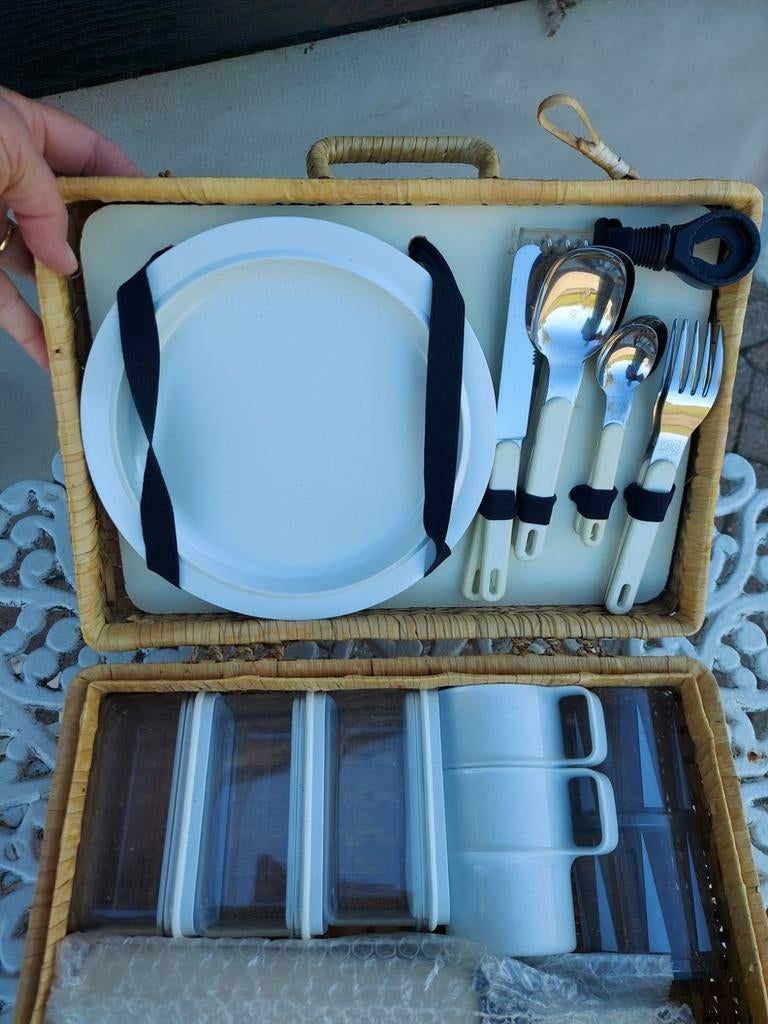 Rieten picknickmand rotan picknickmand nick mand, Ophalen of Verzenden, Zo goed als nieuw