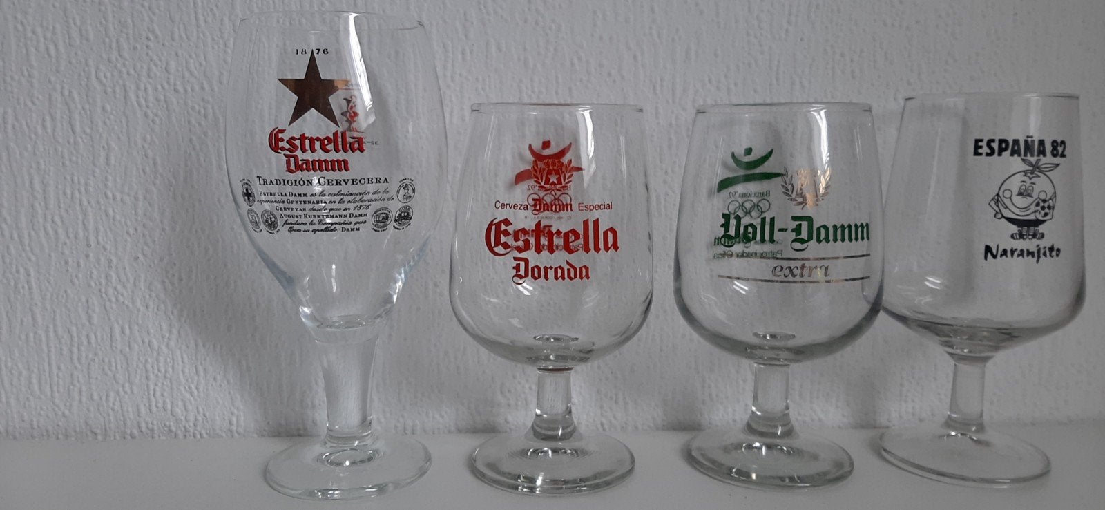 4 speciale Spaanse bierglazen., Verzamelen, Ophalen of Verzenden, Zo goed als nieuw, Glas of Glazen, Overige merken