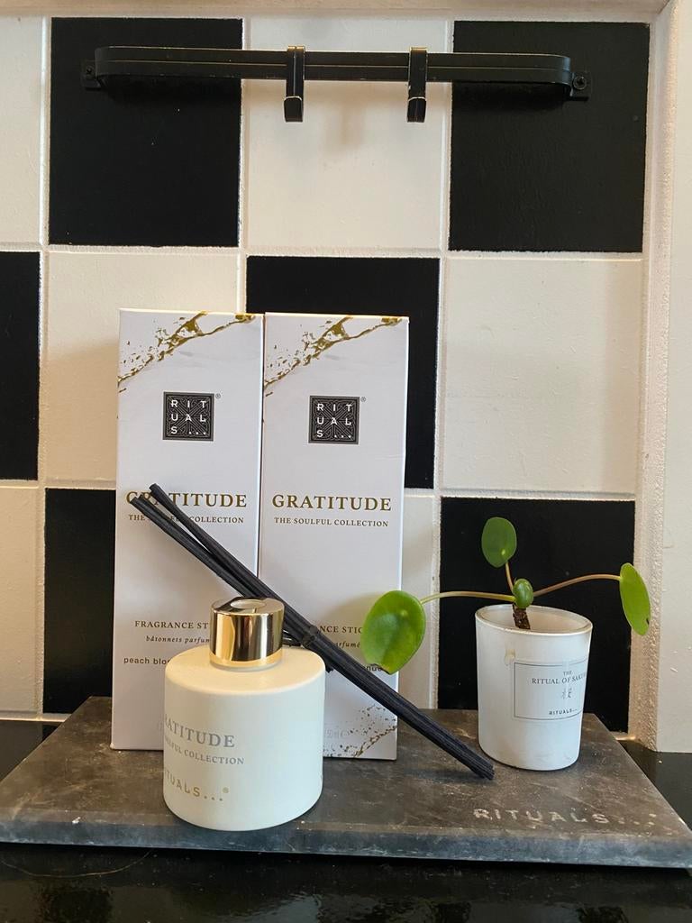 Rituals gratitude mini geurstokjes peach blossom lavender, Ophalen of Verzenden, Nieuw, Overige materialen, Minder dan 25 cm