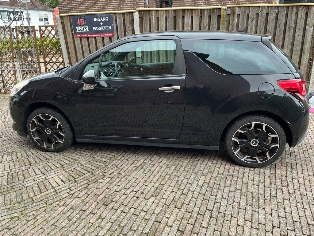 Citroen DS3 1.6 So Chic, Auto's, Citroën, Voorwielaandrijving, Euro 5, Stof, Zwart