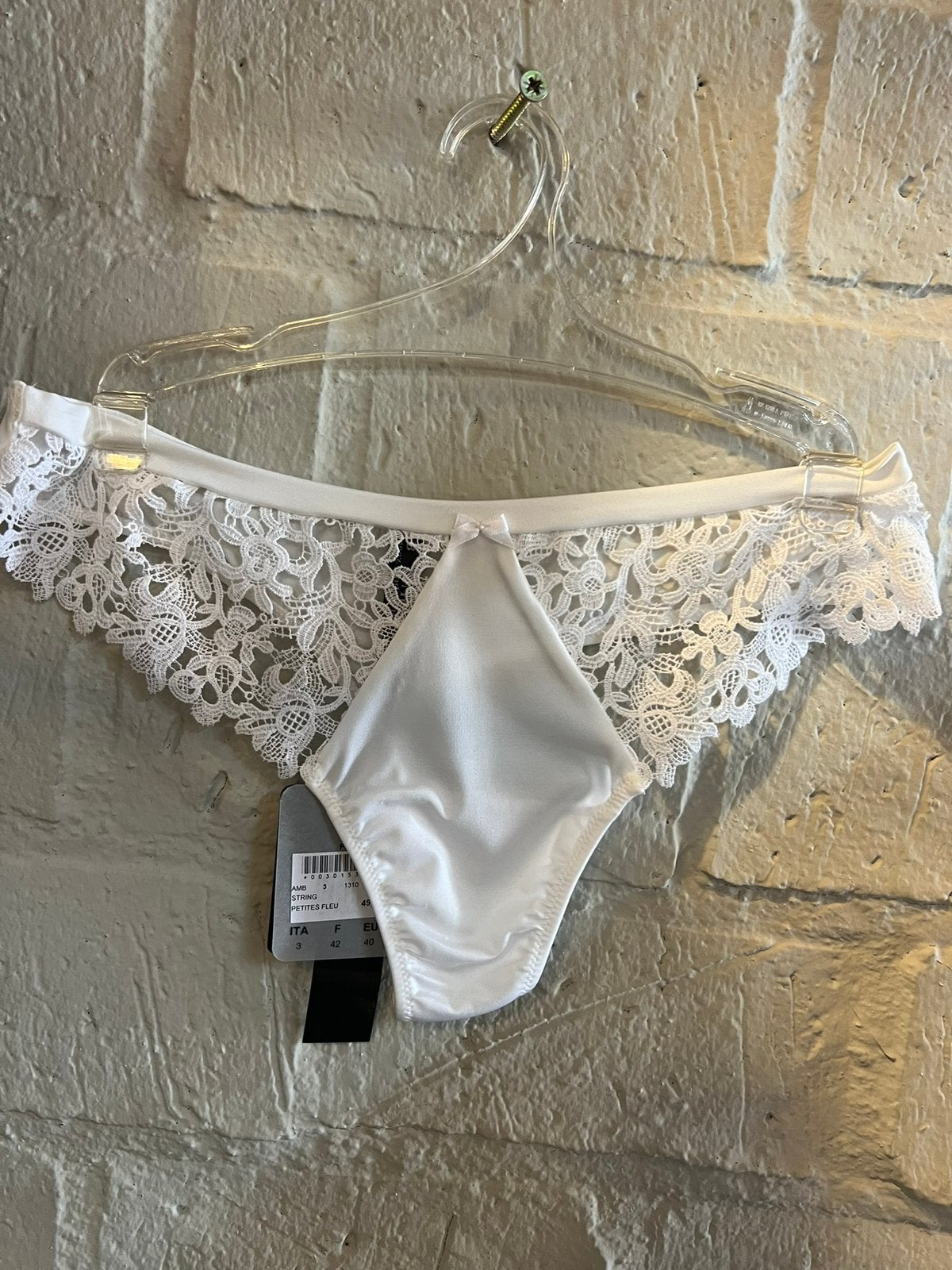 Ambra string maat 40 NIEUW!! Nu €15,-, Ophalen of Verzenden, String