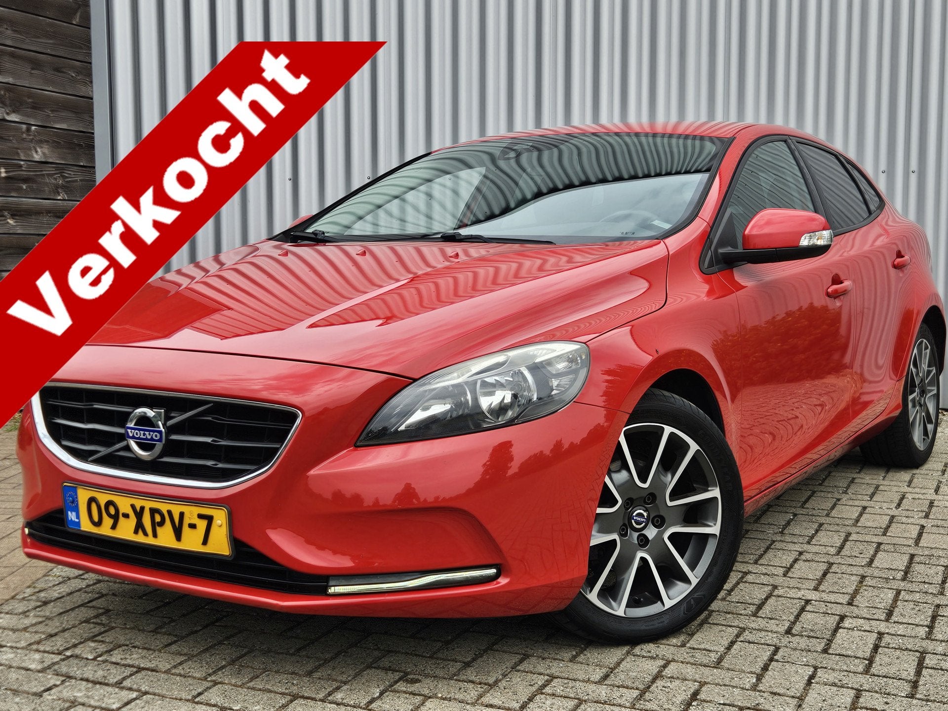 Volvo V40 1.6 D2 / Dealer Onderhouden/ Camera/ Navi/ PDC!, Voorwielaandrijving, Euro 5, Gebruikt, Automatische klimaatregeling