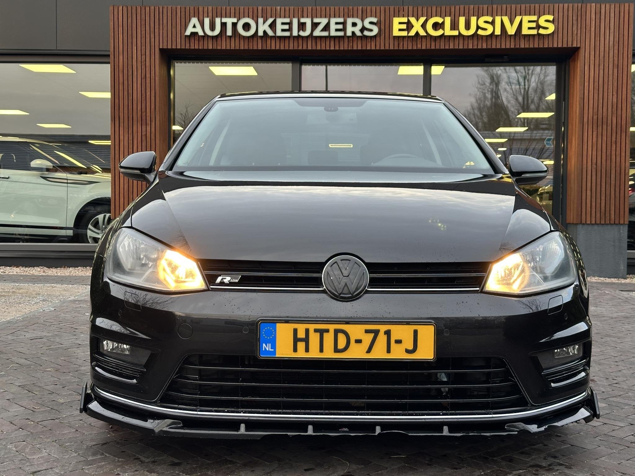 Volkswagen Golf 1.2 TSI Highline CUP R Navi cruise Clima Sto, Voorwielaandrijving, Euro 5, Gebruikt, Zwart
