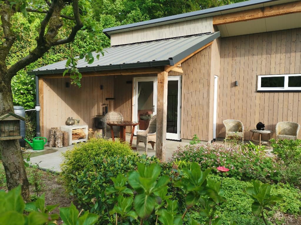 De Tuinkamer, Veluwe, appartement 2 pers. voor vakantie, Eigenaar, Tuin, In bos