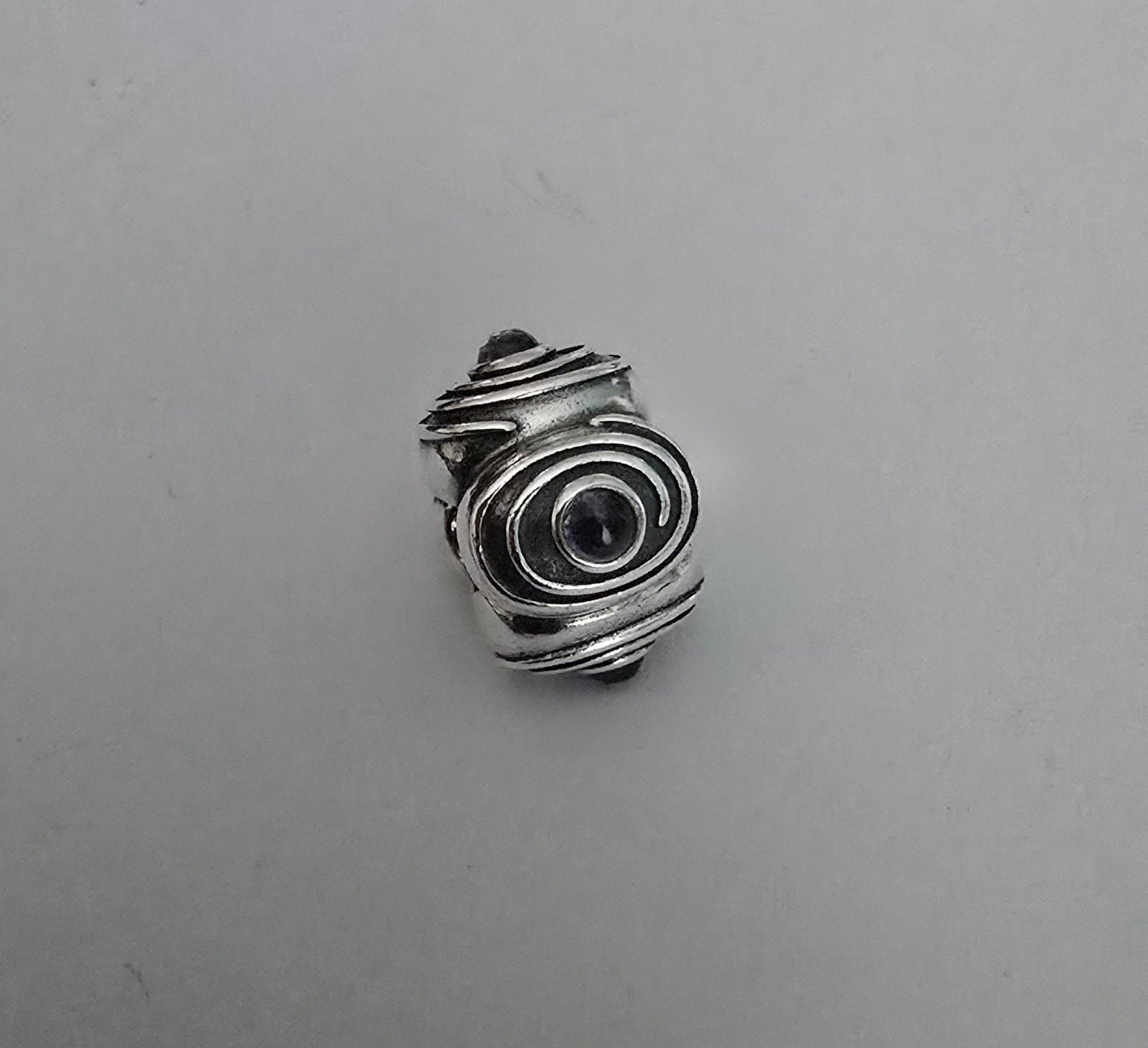 Prachtige zilveren Pandora bedel/clip/stopper met loliet, Ophalen of Verzenden, Zo goed als nieuw, Zilver, Pandora