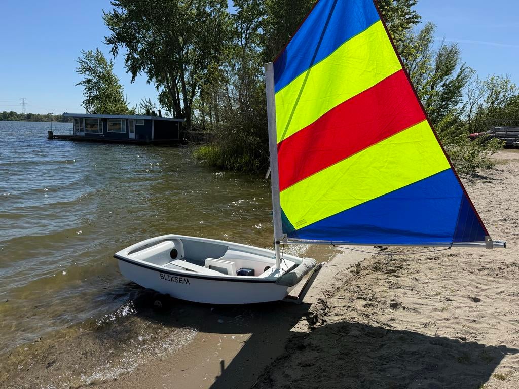 Optimist zeilboot >> Vaarklaar, Ophalen, Geen motor, Gebruikt, Optimist