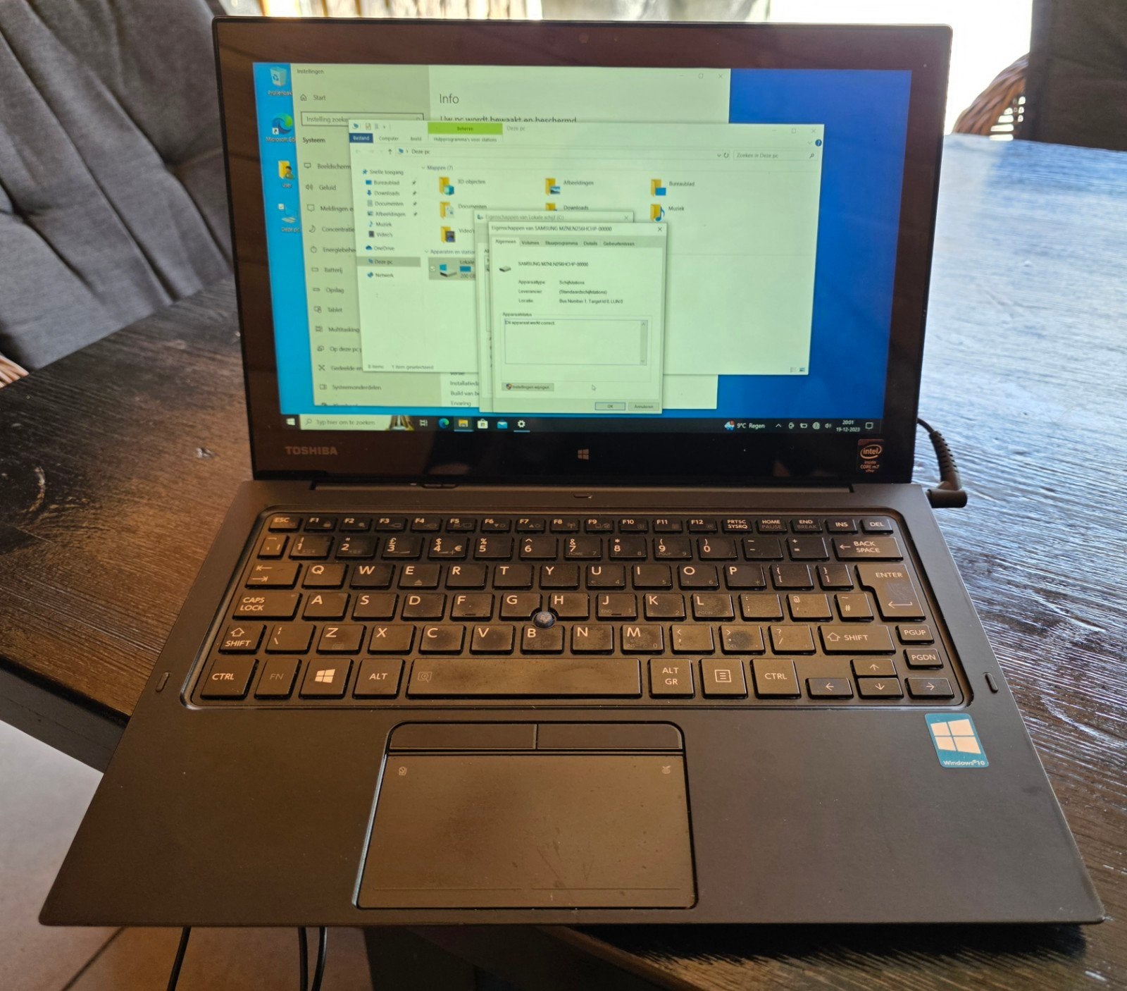 toshiba portege z20t  tablet in een 256gb ssd 8gb ram, 2 tot 3 Ghz, 8 GB, 13 inch, Ophalen of Verzenden