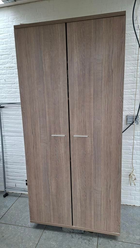 Kast gratis, Huis en Inrichting, Kasten | Roldeurkasten en Archiefkasten, Ophalen, Gebruikt, 200 cm of meer, 50 tot 100 cm
