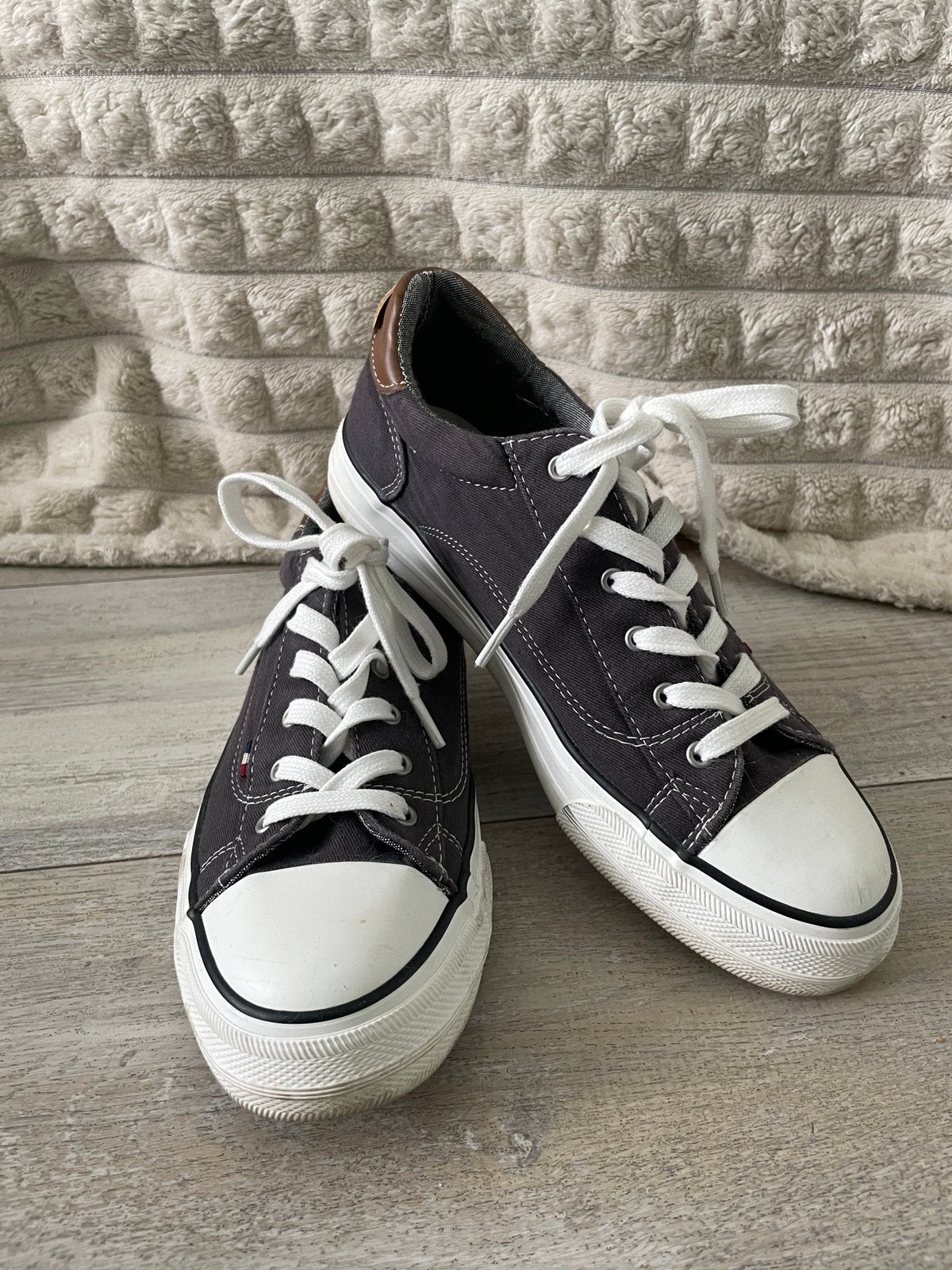 Schoenen MUSTANG maat 38, Kleding | Dames, Ophalen of Verzenden, Grijs, Sneakers of Gympen, Zo goed als nieuw