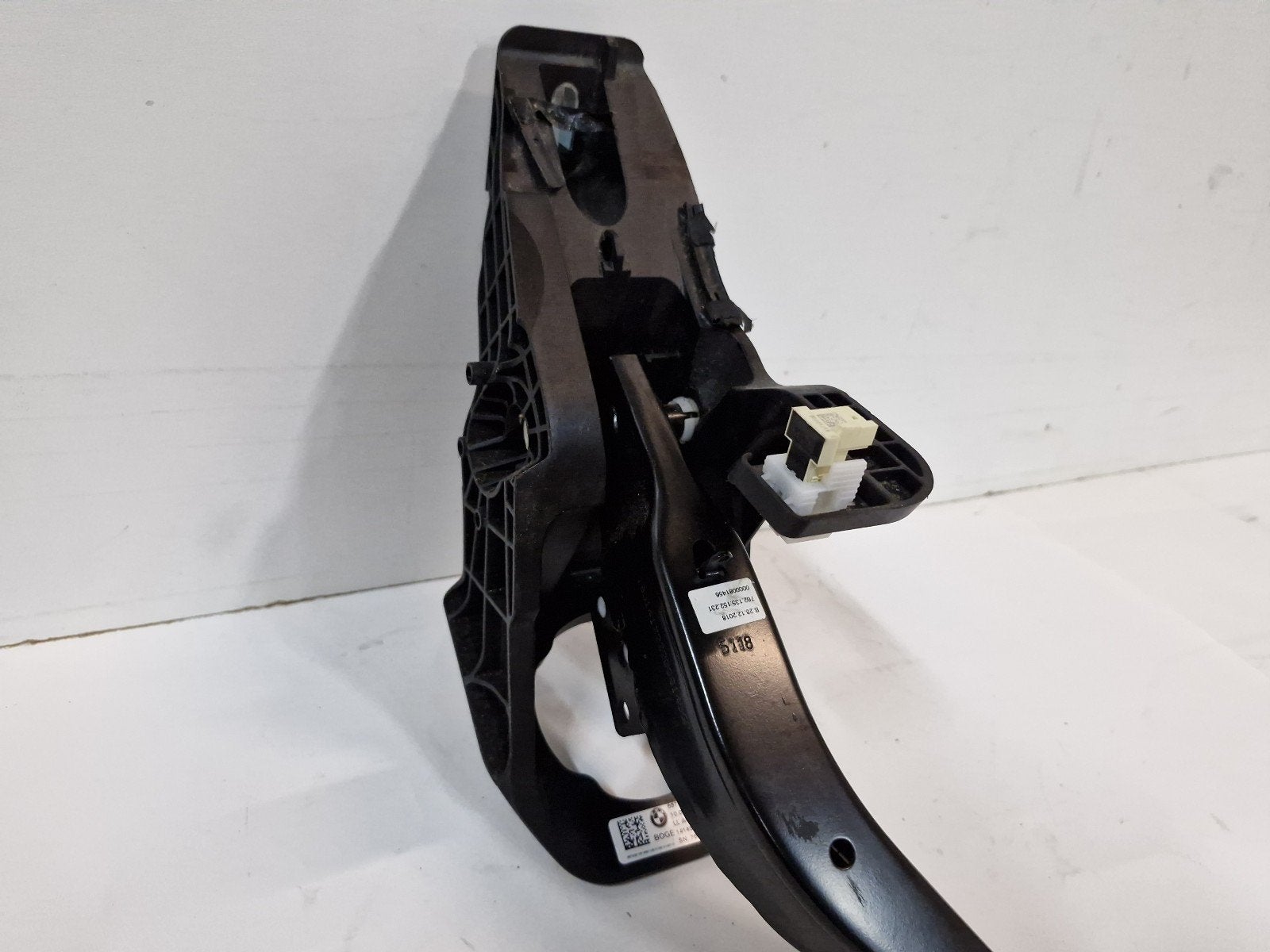 REMPEDAAL BMW 3 serie (G20) (01-2018/03-2020) (6874281), Gebruikt, BMW, Petuelring 130
80809  München, DE, Bayerische Motoren Werke AG