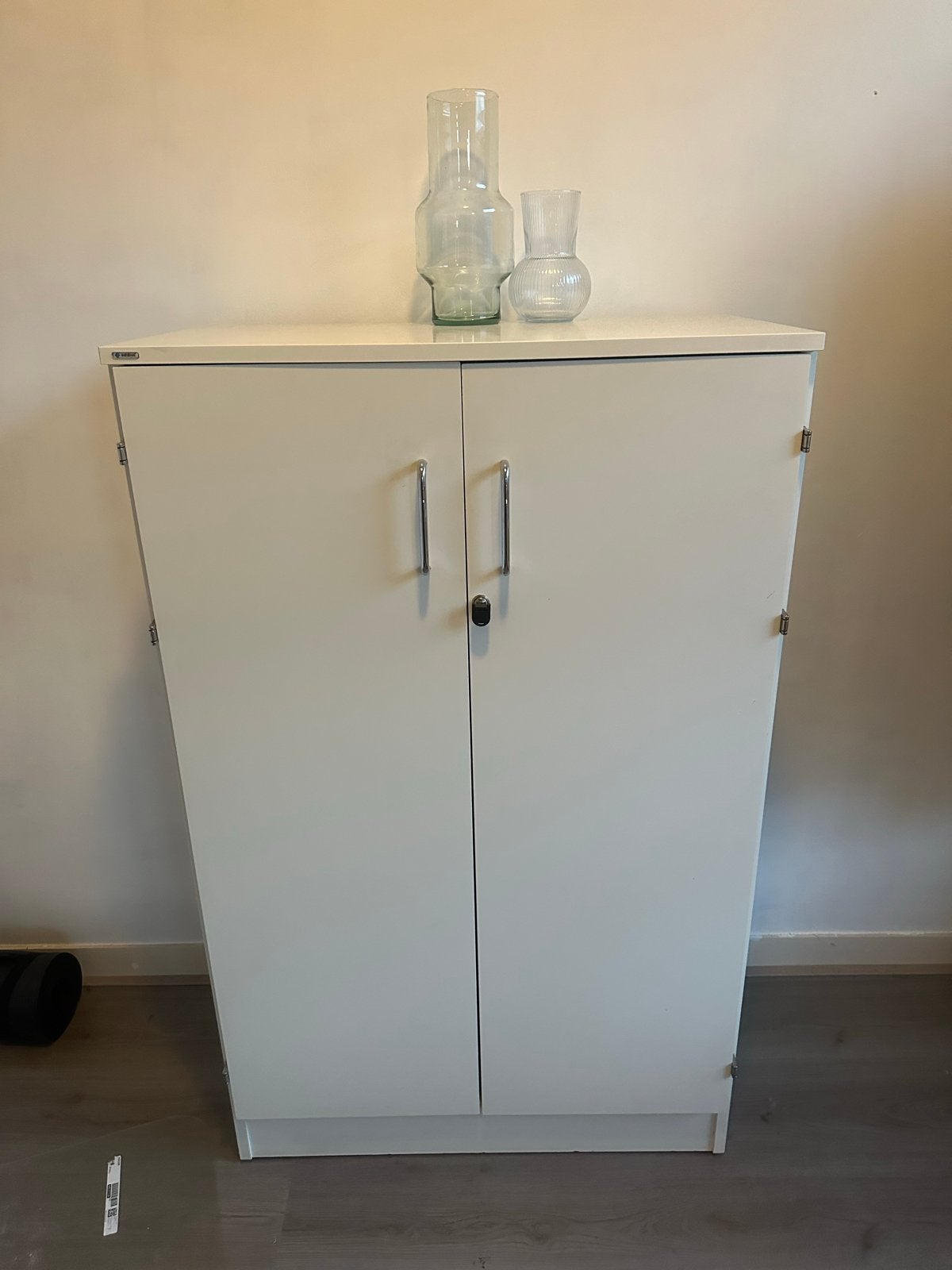 White Storage Cabinet with Drawers, Ophalen, Gebruikt