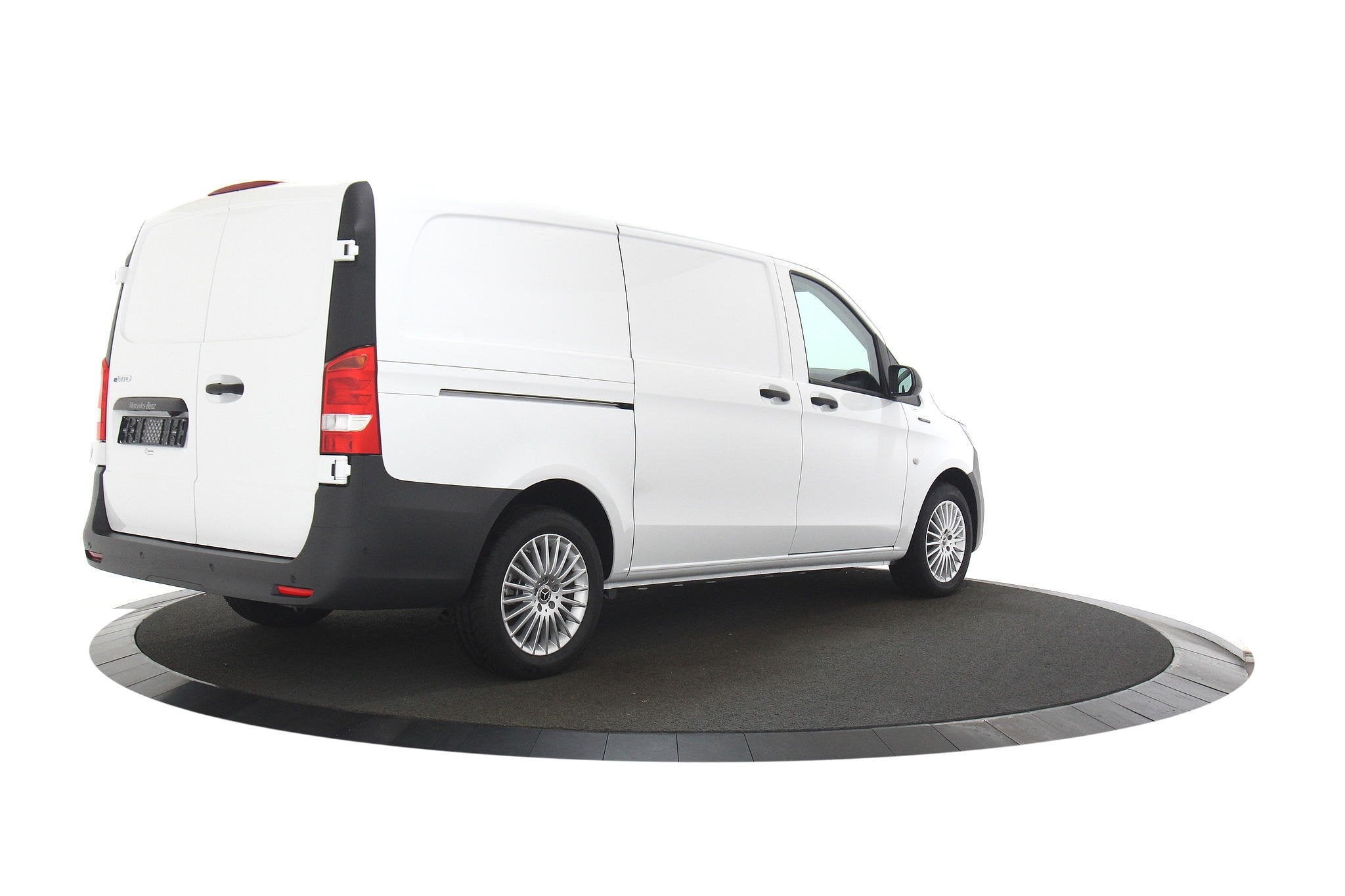 Mercedes-Benz eVito eVito 112 L2 60 kWh navigatiesysteem air, 0 cilinders, Wit, 2 stoelen, Lease