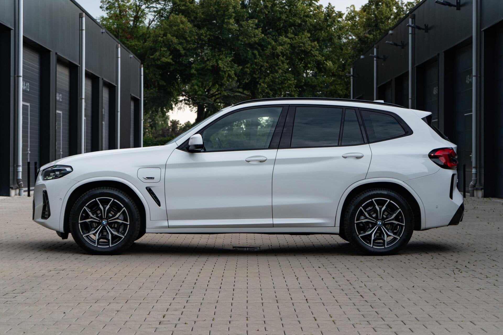 BMW X3 xDrive30e High Executive M-Sport *Nw Model* Stuurverw, Auto's, Automaat, 1998 cc, Gebruikt, 2000 kg