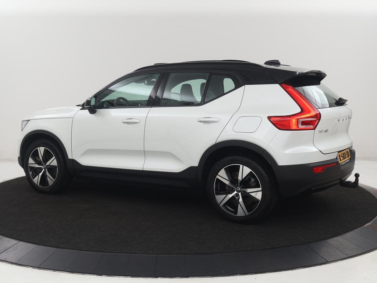 Volvo XC40 Recharge P8 AWD R-Design | SOH 97.1% | Trekhaak |, Auto's, Gebruikt, 40 min, Origineel Nederlands, 430 km