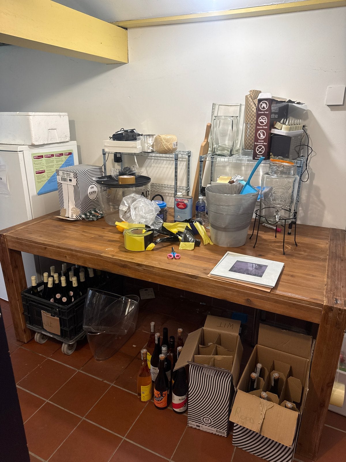 Robuuste houten tafel - Ideaal voor horeca of werkplaats, Doe-het-zelf en Verbouw, Werkbanken, Ophalen, Gebruikt