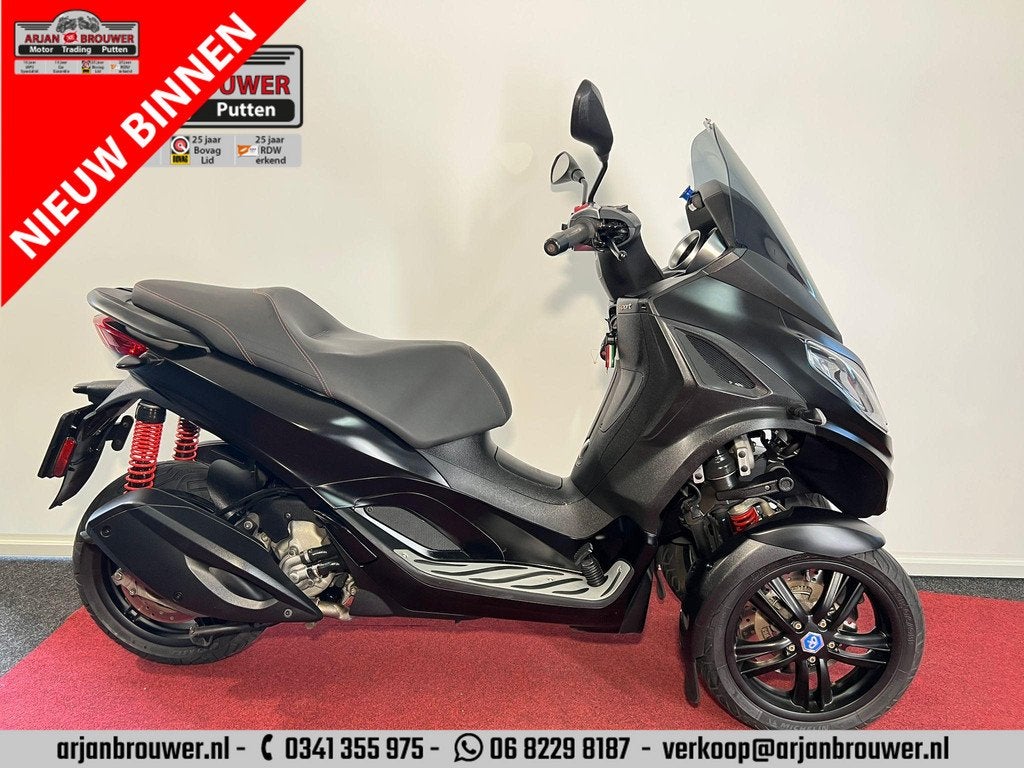 Piaggio MP3 300 HPE Sport, Motoren, Motoren | Piaggio, Scooter, Bedrijf, Piaggio Vespa B.V., Minervum 7272
4817 ZM  Breda, NL