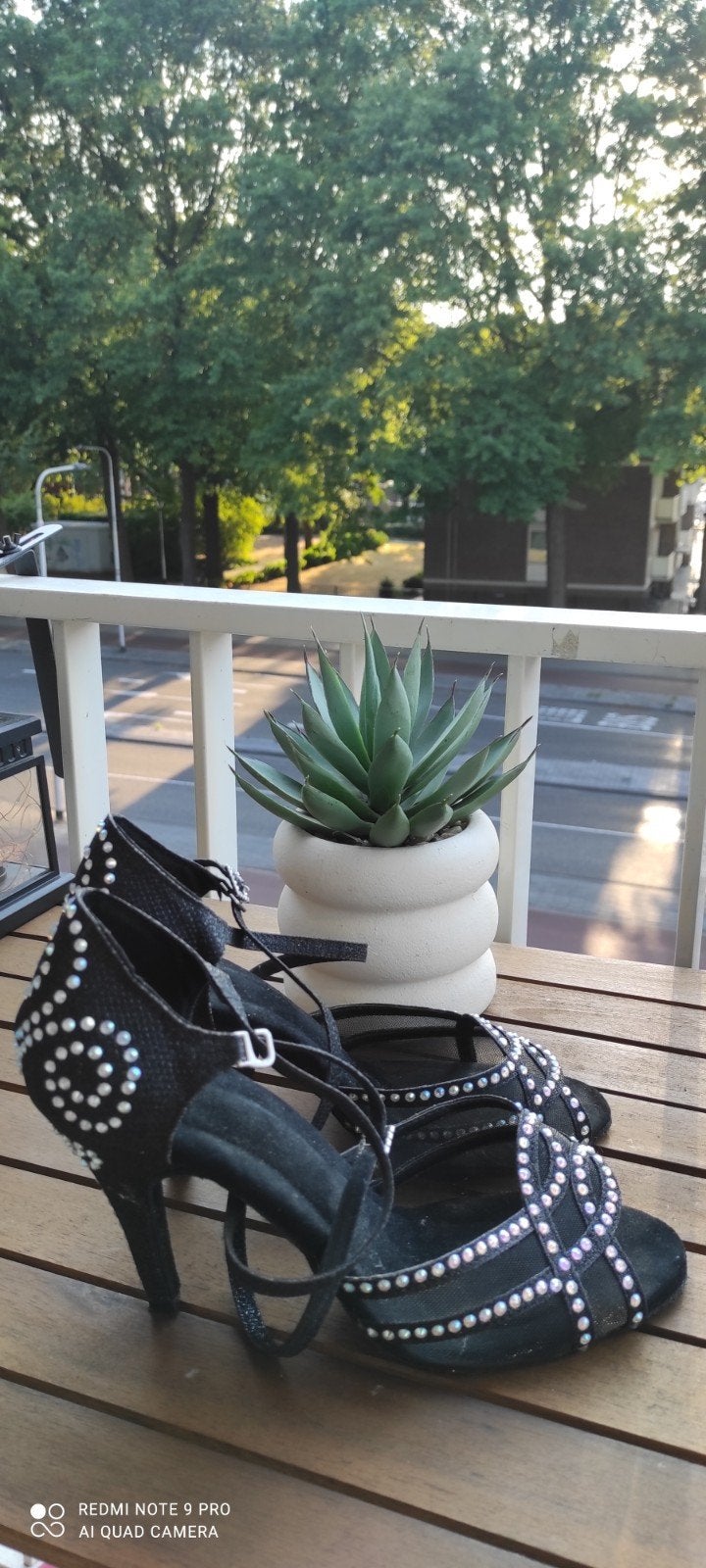 latin dansschoenen maat 40, Ophalen of Verzenden, Gedragen, Zwart, Sneakers of Gympen