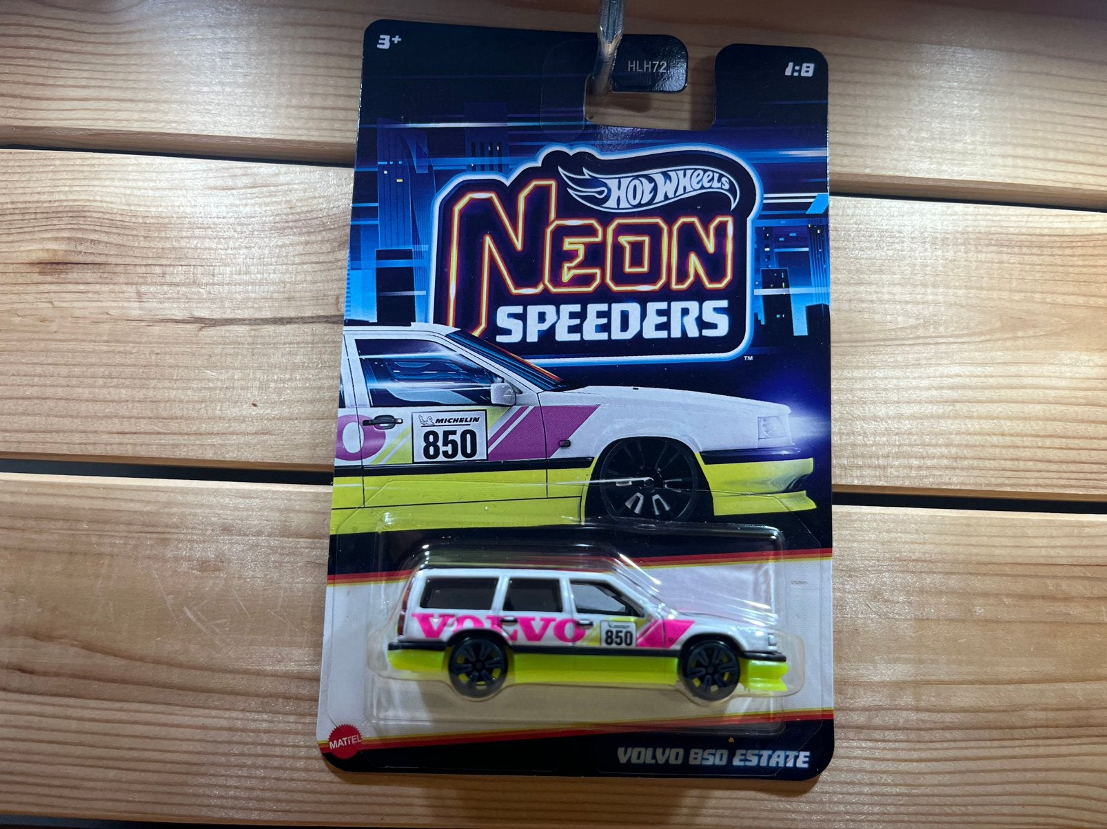 Volvo 850 T5 TR Wagon Neon Series hotwheels, Hobby en Vrije tijd, Ophalen of Verzenden, Zo goed als nieuw, Auto