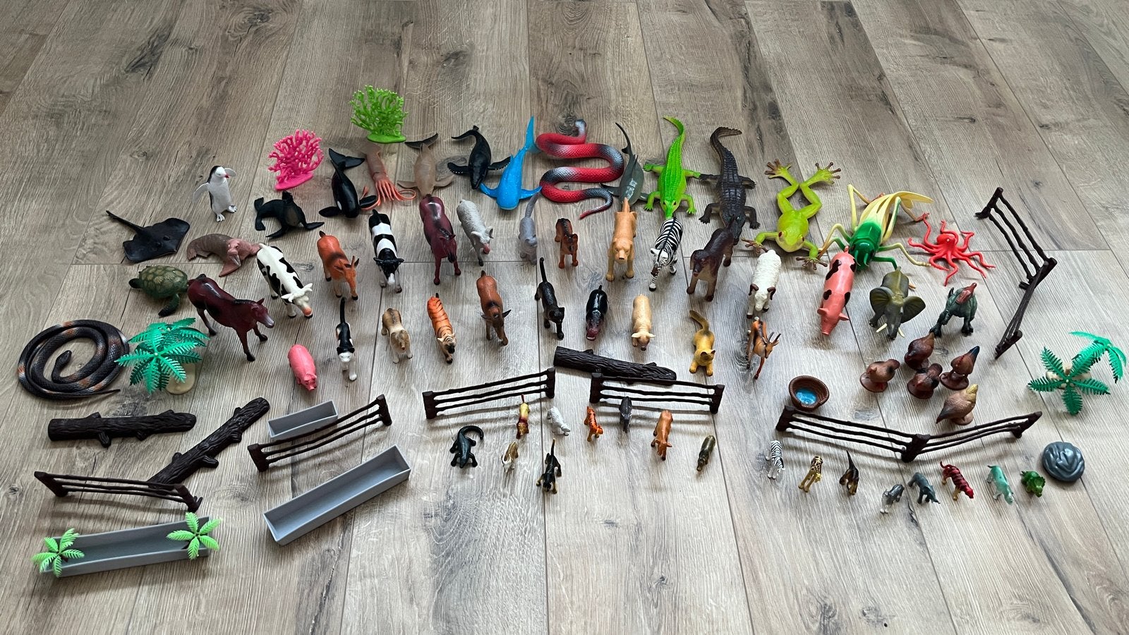 Grote collectie speelgoed dieren en accessoires, Ophalen of Verzenden, Gebruikt, Jongen of Meisje