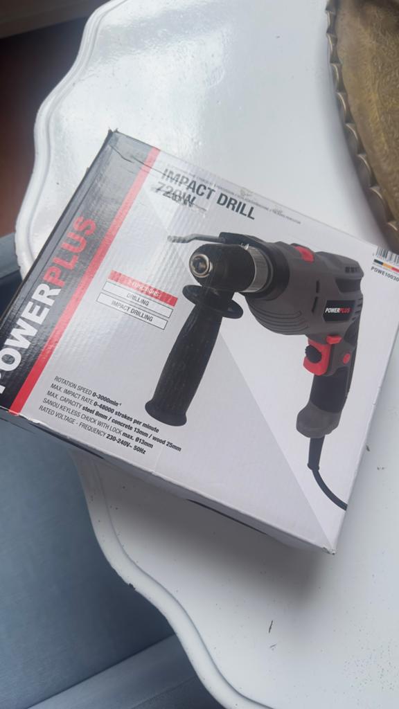 Nieuw in doos Power Plus Impact drill 720W, Boormachine, 600 watt of meer, Nieuw, Ophalen of Verzenden