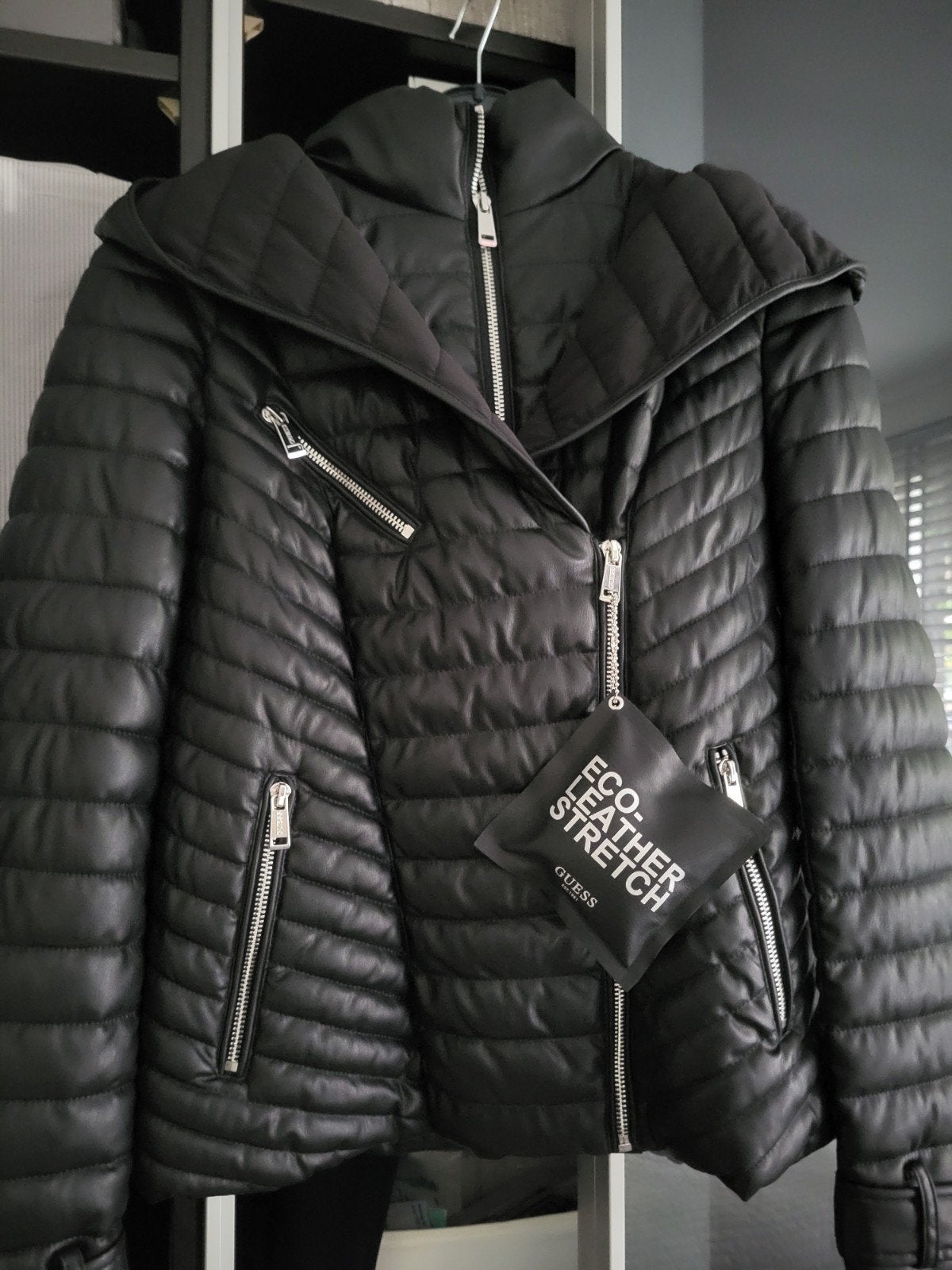 Guess Zwarte Gewatteerde Jas - Nieuw met labels, Guess, Zwart, Nieuw, Ophalen of Verzenden