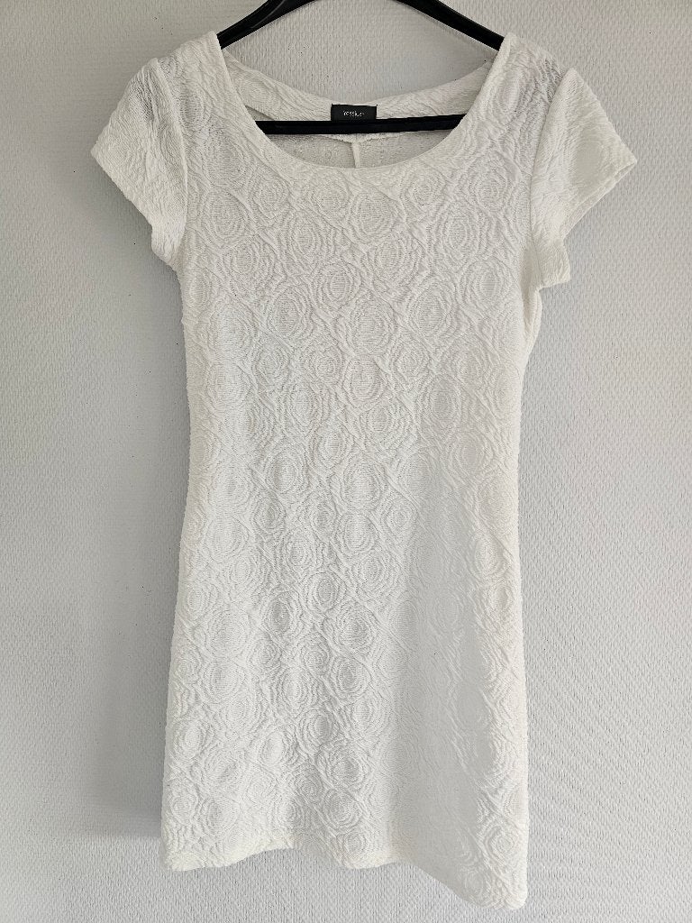 wit kleedje met bloemenprint, Ophalen of Verzenden, Maat 36 (S), Gedragen, Boven de knie