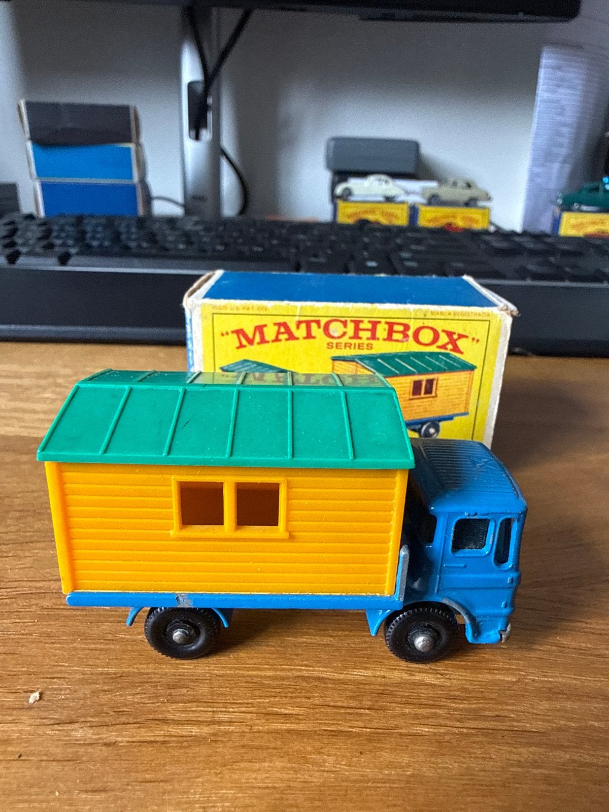 Matchbox RW 60 Truck with Site Office - in originele doos, Verzenden, Gebruikt, Bus of Vrachtwagen
