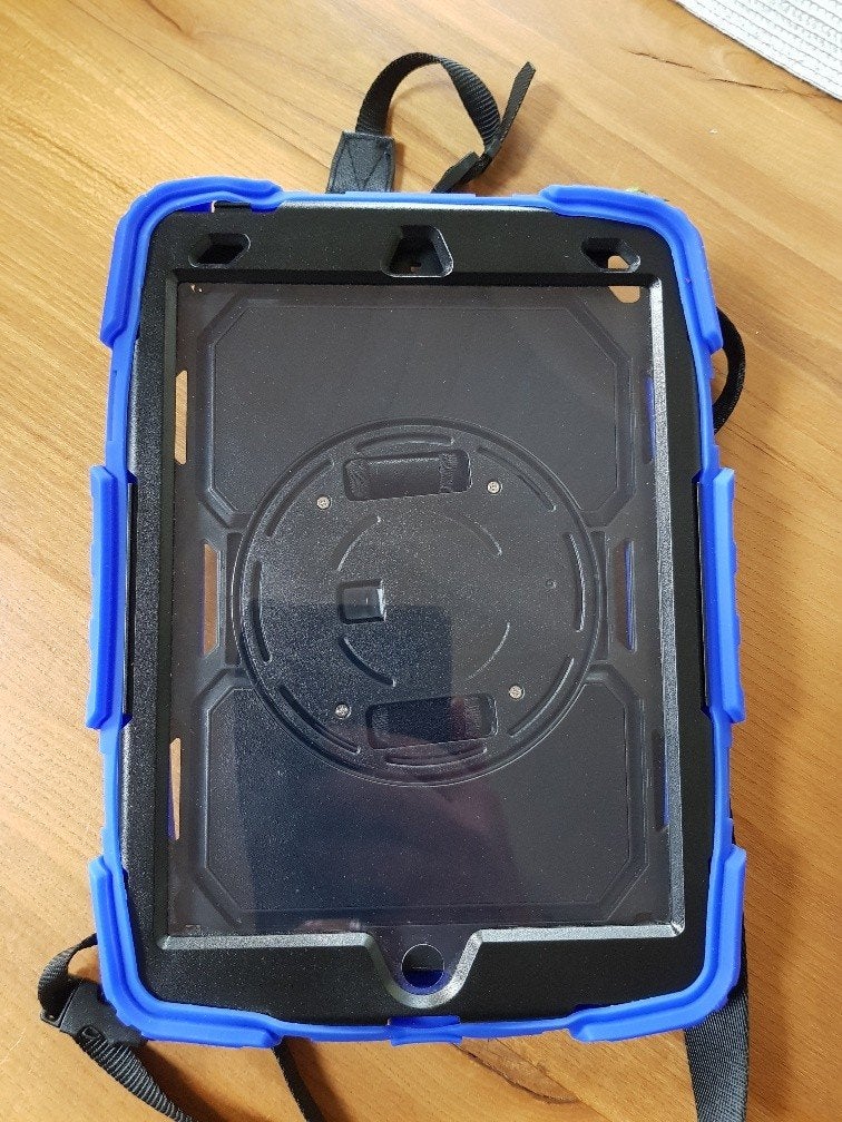 iPad hardcase backcover, hoes, Bescherming voor- en achterkant, Zo goed als nieuw, Apple, IPad 9e generatie