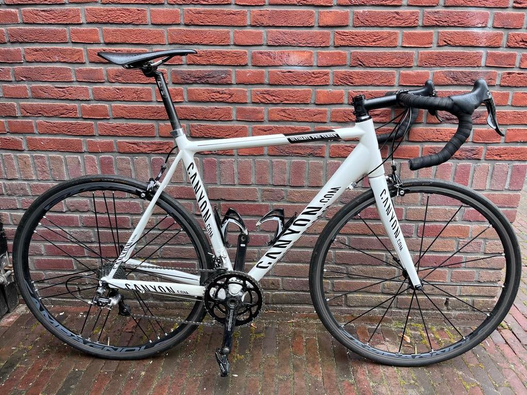 Canyon Ultimate Pro met Campagnolo Record en Shamal wielen, 28 inch, Gebruikt, Carbon, Meer dan 20 versnellingen