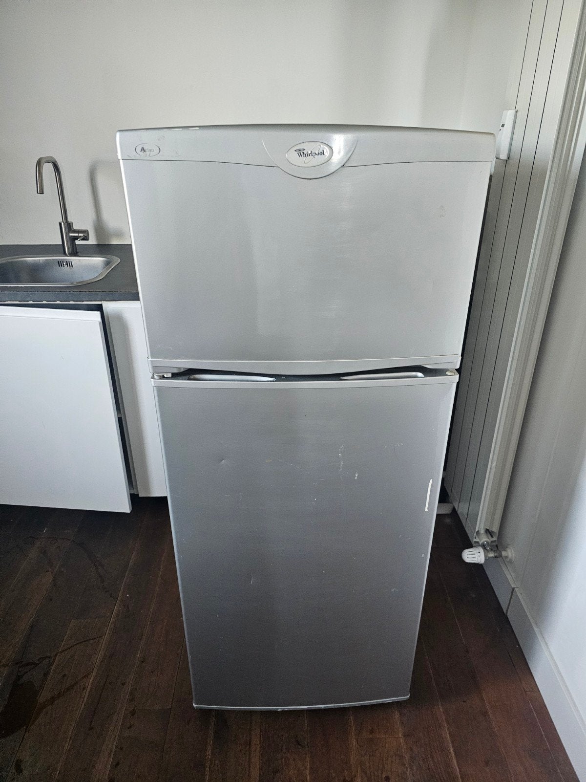 Koelvriescombinatie Whirlpool A-klasse in nette staat, Witgoed en Apparatuur, Koelkasten en IJskasten, Ophalen