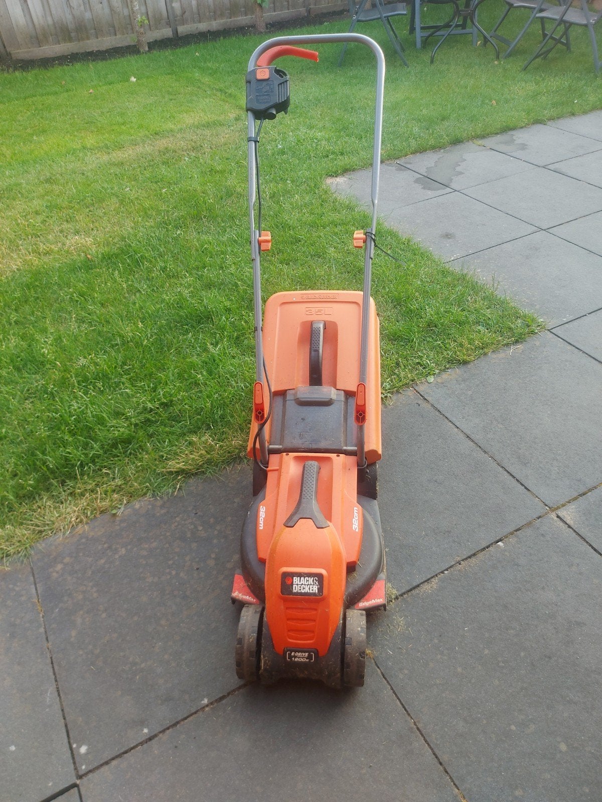 Black & Decker grasmaaier - DEFECT, Ophalen, Cirkelmaaier, Gebruikt, Elektrische grasmaaier