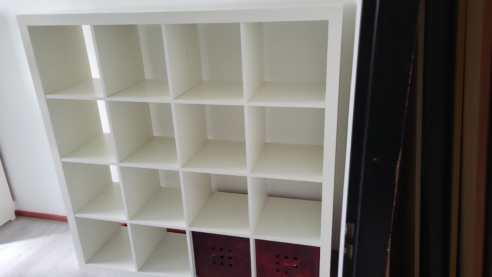 GRATIS Witte vakkenkast met 16 vakken, inclusief 2 opbergbox, Met plank(en), Gebruikt, 100 tot 150 cm, Ophalen of Verzenden