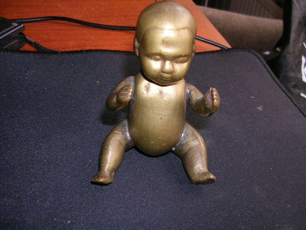Leuk bronzen baby hoog 9 cm., Ophalen of Verzenden, Brons