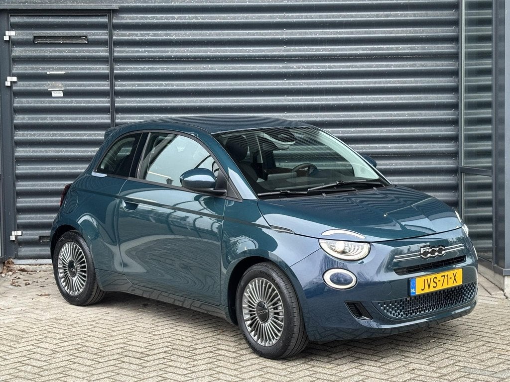 Fiat 500 1.0 Hybrid Torino Launch Edition Nieuw Model Full L, Auto's, Stof, Parkeersensor, Euro 6, 4 stoelen