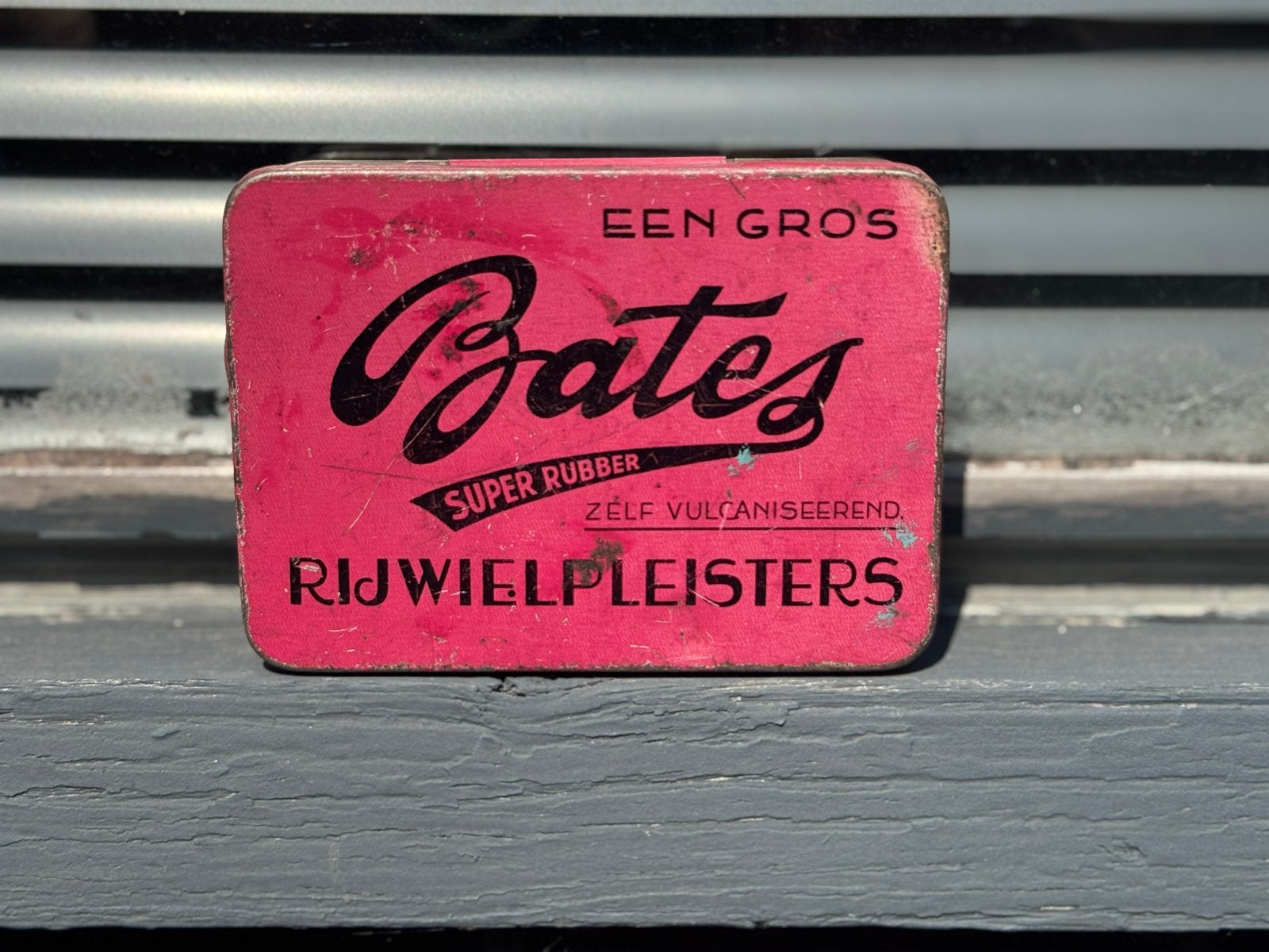Vintage Bates Rijwielpleisters Blikje - Zelf Vulcaniserend, Gebruikt, ., Overige typen, Staal