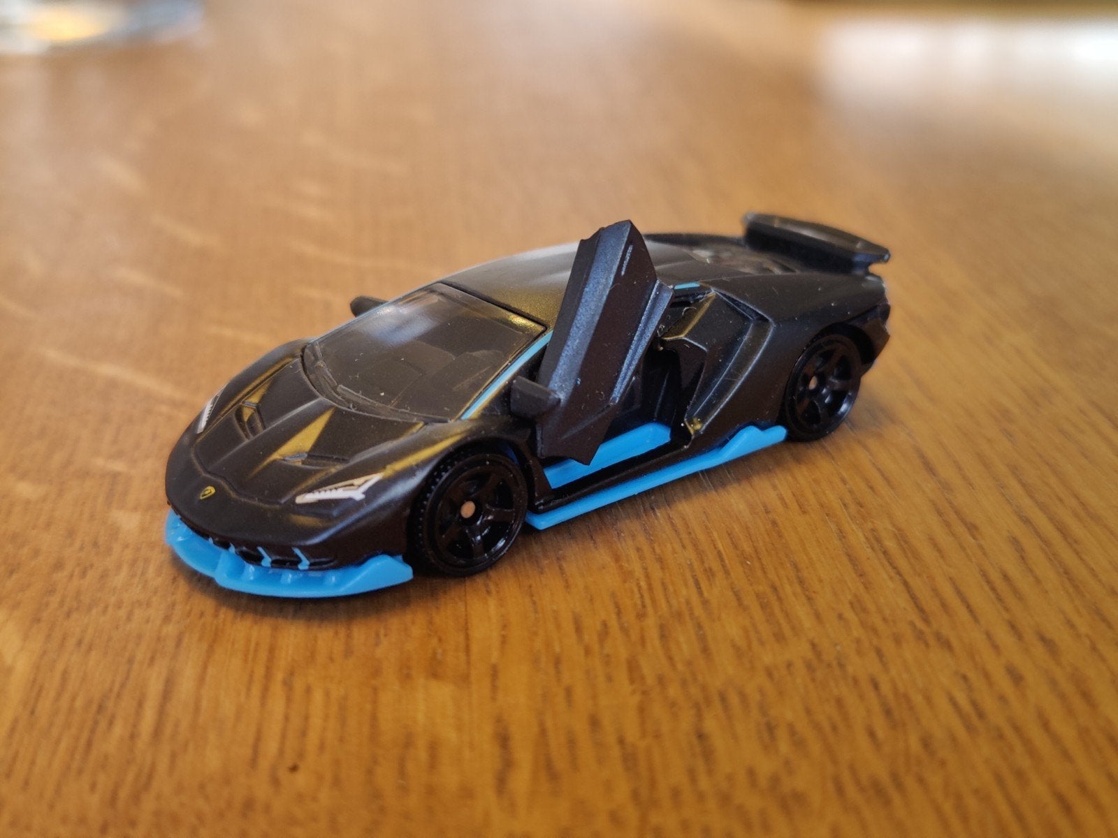 Matchbox Lamborghini Centenario Moving Parts, Ophalen of Verzenden, Zo goed als nieuw, Auto