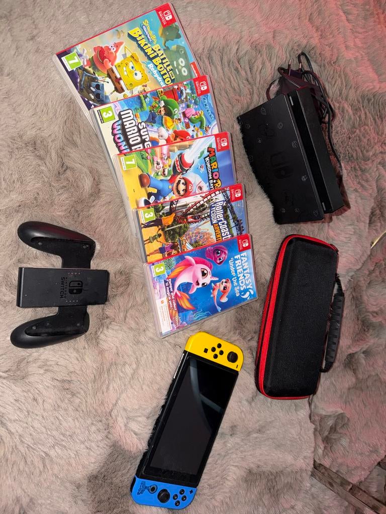 Nintendo Switch Fortnite Editie + 9 spellen, Overige genres, Eén computer, Ophalen of Verzenden, Zo goed als nieuw