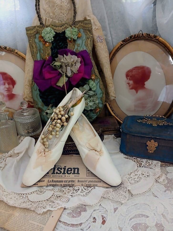 Antieke kalfs leren bruidsschoenen...., Verzenden, Dames, Onbekend