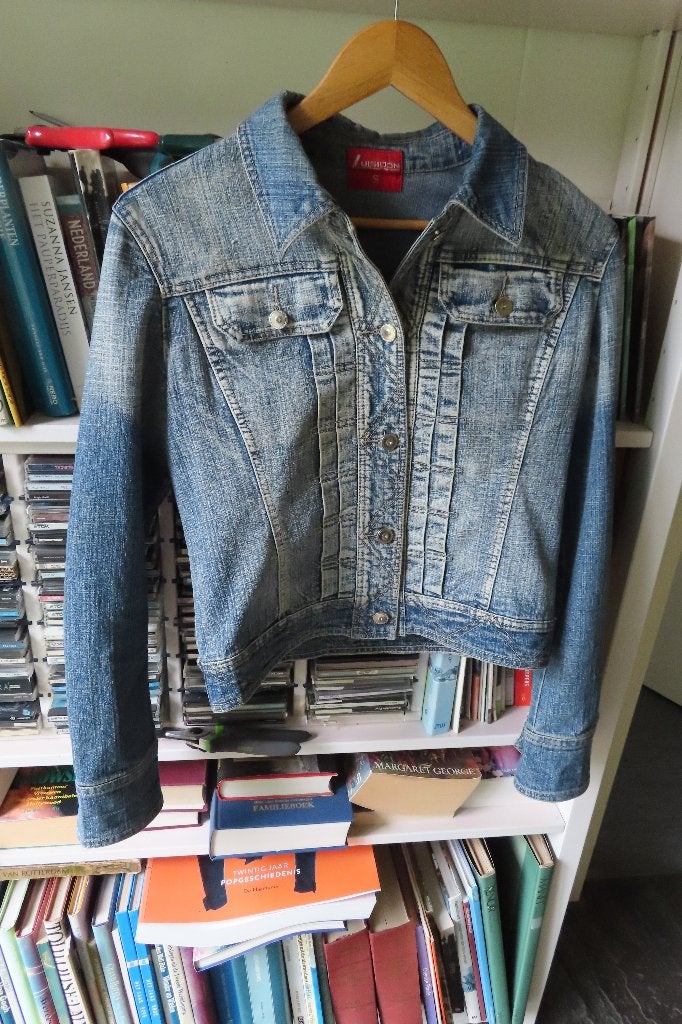 Luisidon spijkerjasje dames met strass maat s/m blauw, Maat 38/40 (M), Zo goed als nieuw, Luisidon, Verzenden