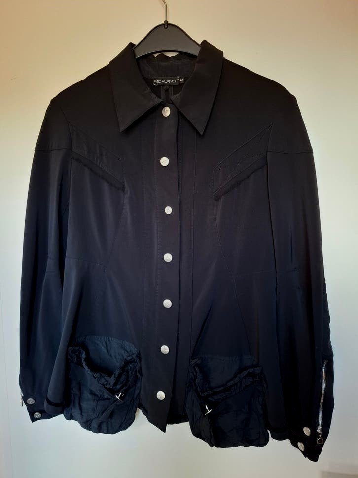 MC Planet Zwart Jasje Maat 42, MC Planet, Zwart, Maat 42/44 (L), Nieuw