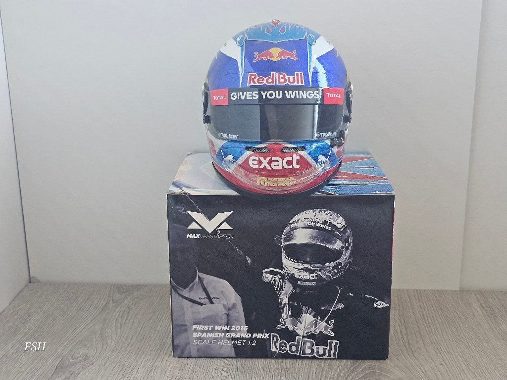 Helm 1:2, Max Verstappen, First Win Spain 2016. NIEUWSTAAT, Ophalen of Verzenden, Zo goed als nieuw, Formule 1