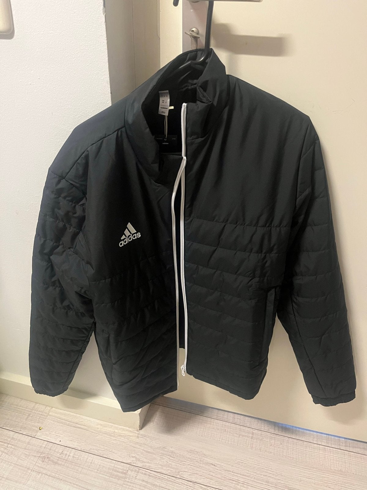 Adidas ENT22 Zwart Heren Jas Maat M Nieuw, Ophalen of Verzenden, Nieuw, Maat 56/58 (XL), Zwart