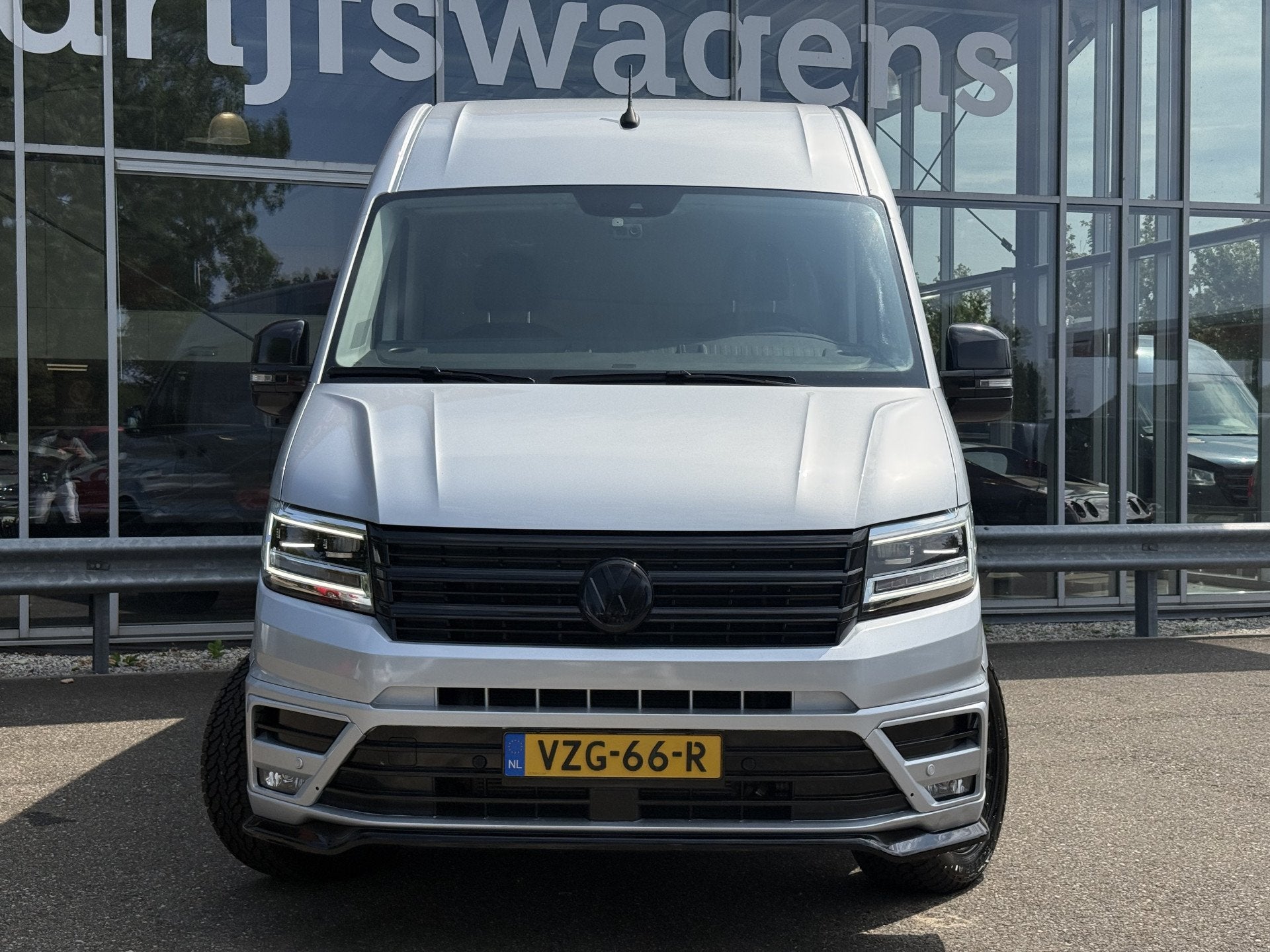 Volkswagen Crafter 35 2.0 TDI L3H3 4Motion | ZB-Edition | Fu, Automaat, Gebruikt, 4 cilinders, Volkswagen