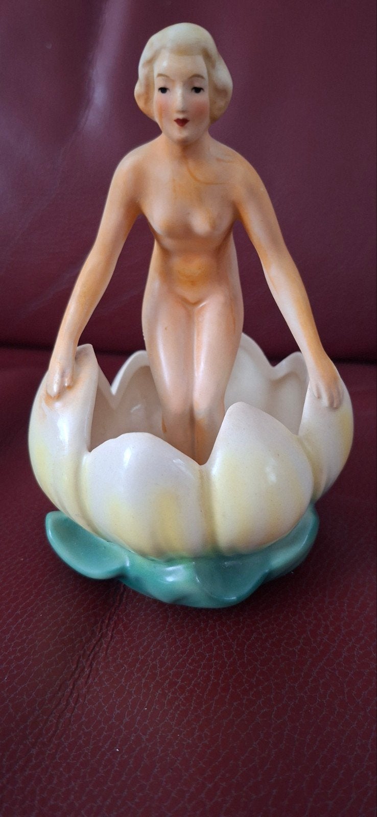 Cortendorf Art Deco Figuur - Naakte Vrouw in Bloem, Ophalen of Verzenden