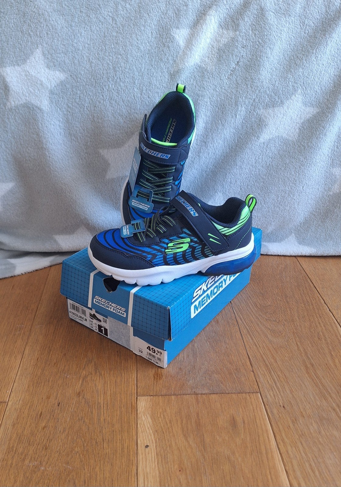 Nieuwe jongens Skechers sneakers maat 32 met doos, Sportschoenen, Nieuw, Jongen, Skechers